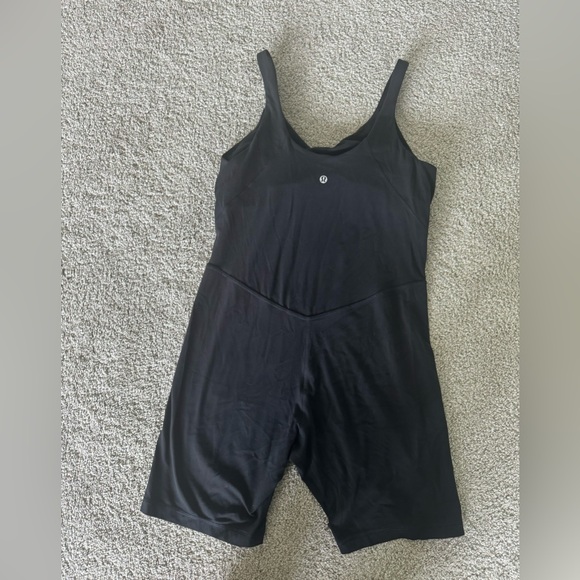 lululemon Align™ Bodysuit 6" with built in shelf bra. Black.  Size 10. - Picture 4 of 6